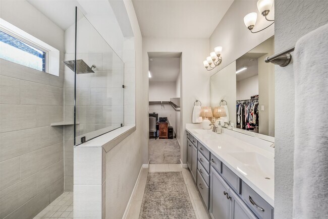 Building Photo - 10047 Napier Dr