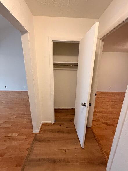 hallway - 810 Bellevue Rd