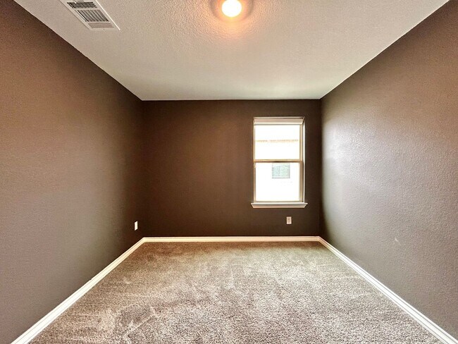 Building Photo - 230 Small Seed Dr