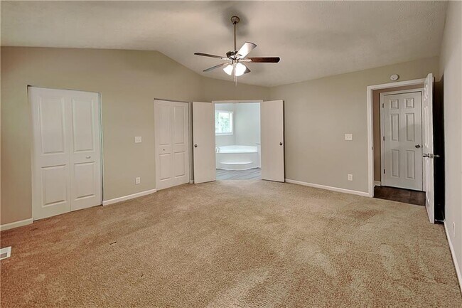 Building Photo - 603 Brolley Ct