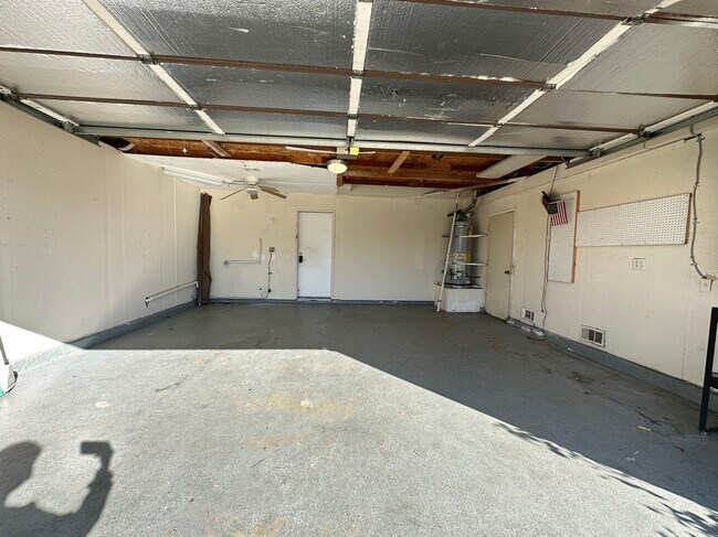 Building Photo - 3 Bedrooms home for leasing in Rancho Cuca...