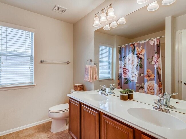 Building Photo - 461 Sweet Gum Dr