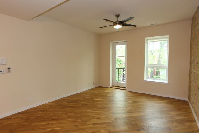 Building Photo - 900 N Fairfield Ave