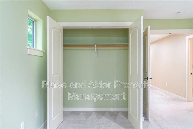 Building Photo - 7981 SW Kelso Ct