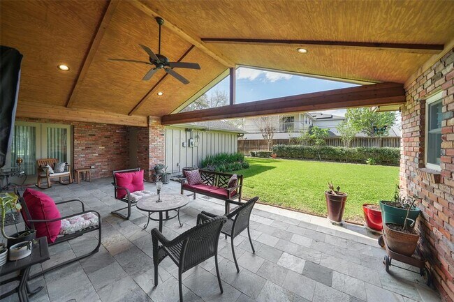 Building Photo - 5058 Yarwell Dr