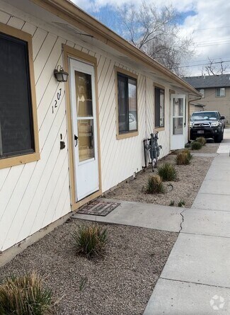 Building Photo - Walk to Class! BSU Two Bedroom Duplex Avai...