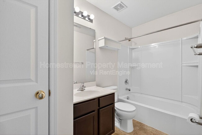 Building Photo - 425 Spring Trce