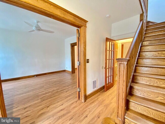 Building Photo - 140 Bryant St NW