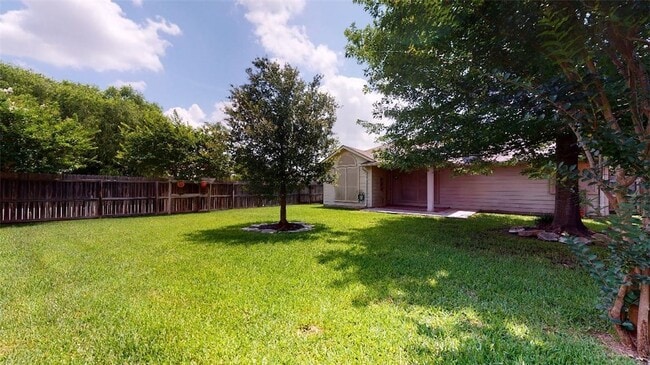 Building Photo - 217 Augsburg Ct