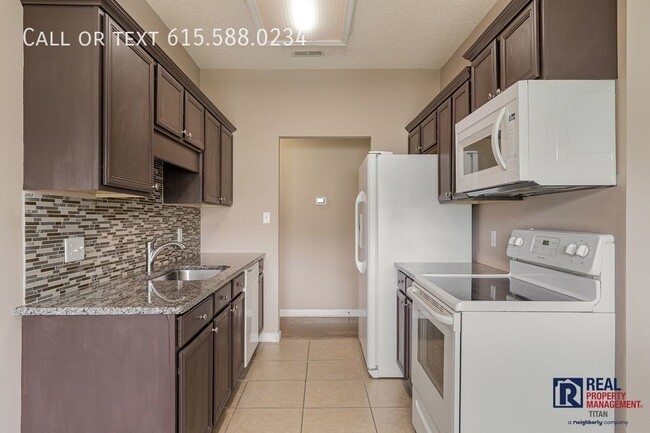 Building Photo - 2824 Canary Ct