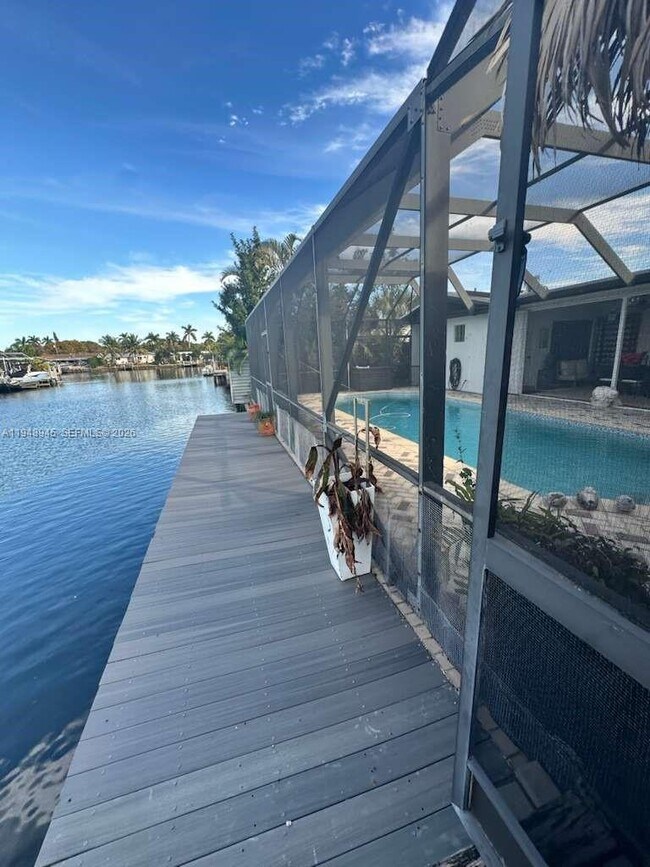 Building Photo - 2827 McKinley St