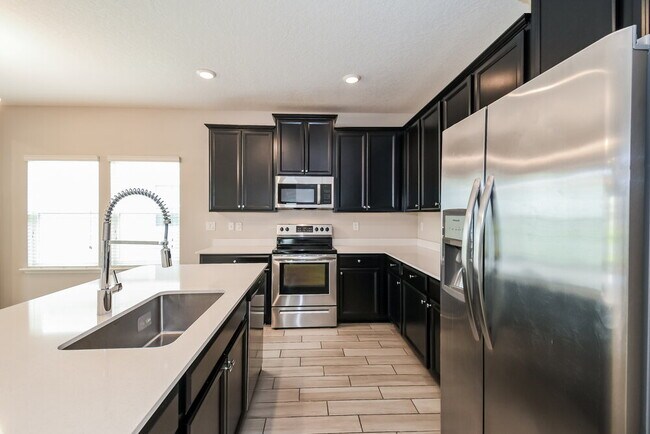 Building Photo - 7015 Longleaf Branch Dr
