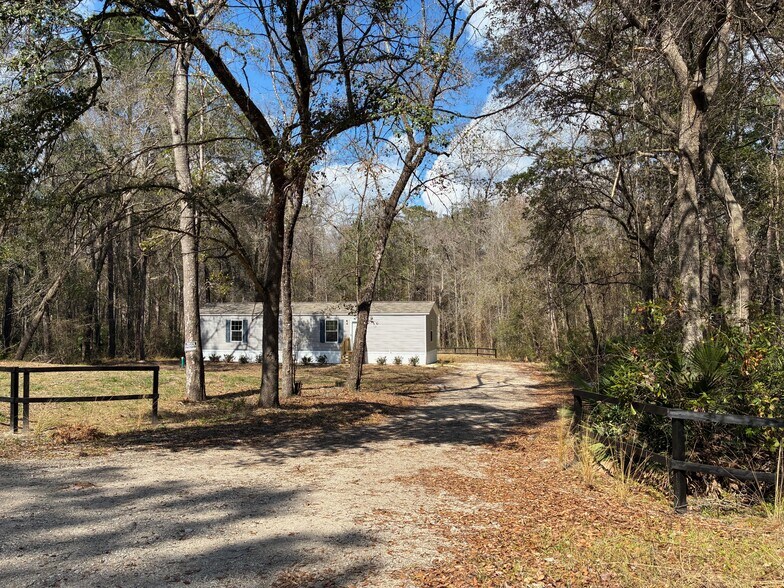 Building Photo - 5223 Chicory Cir