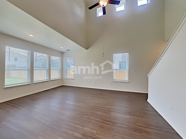 Building Photo - 2738 Meadowood Heights