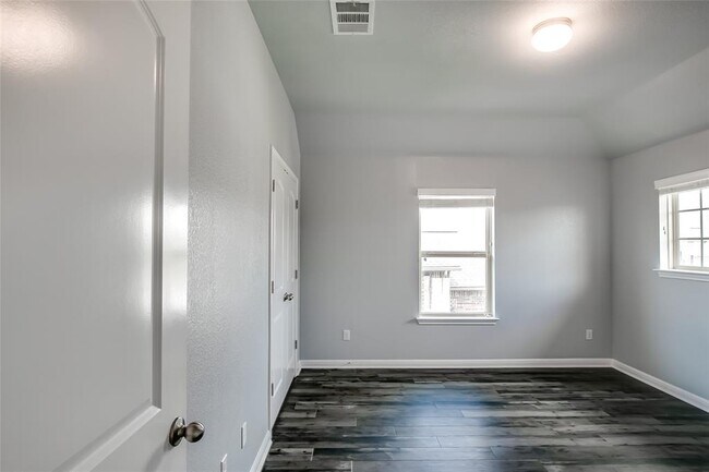 Building Photo - 2723 Enza Ct