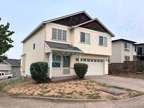 Building Photo - Spacious 4-Bed Home with 2.5 Baths in Troutdale – Your Perfect Retreat Awaits!