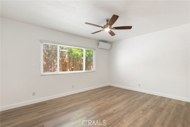 Building Photo - 384 16th Pl