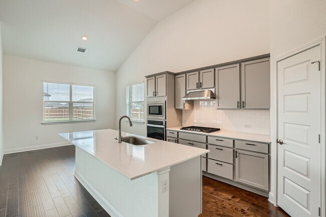 Building Photo - 16805 Lemonia Cove