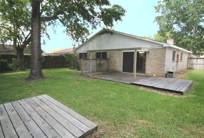 Building Photo - 1106 Ravenscourt Dr
