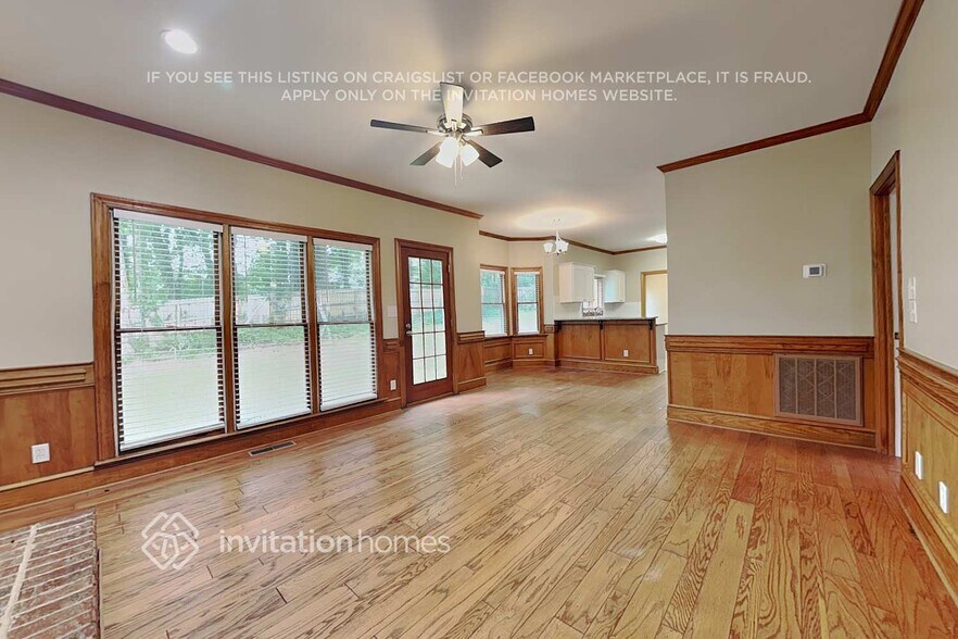 Building Photo - 1002 Briarcliff Rd