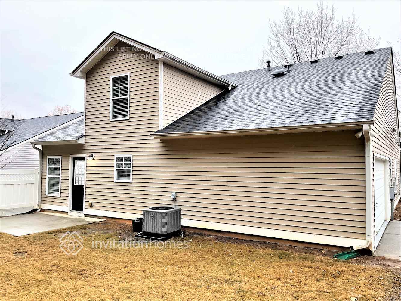 Building Photo - 3785 Pine Village Pl