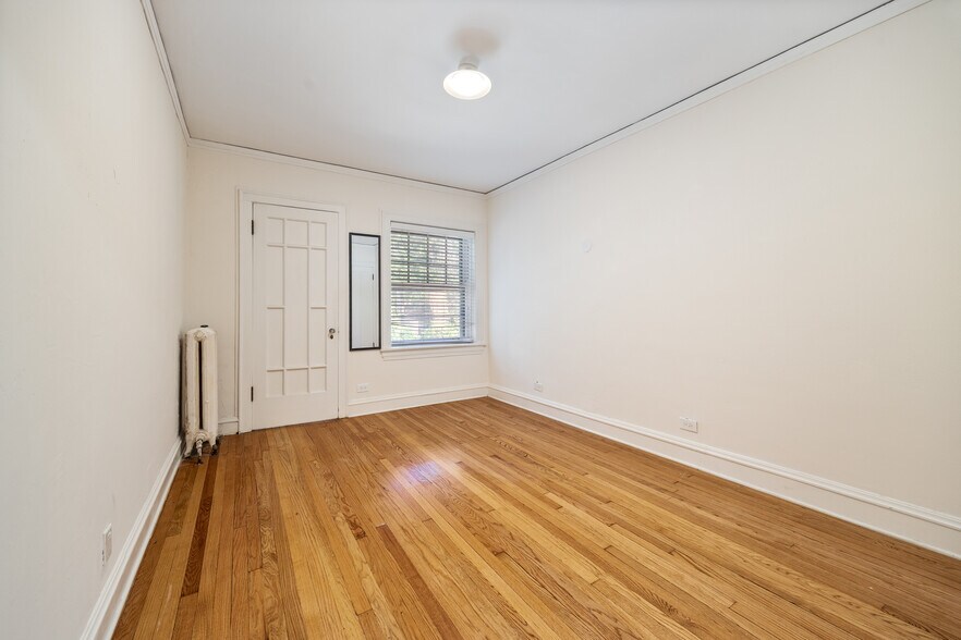 Building Photo - 721 Foster St