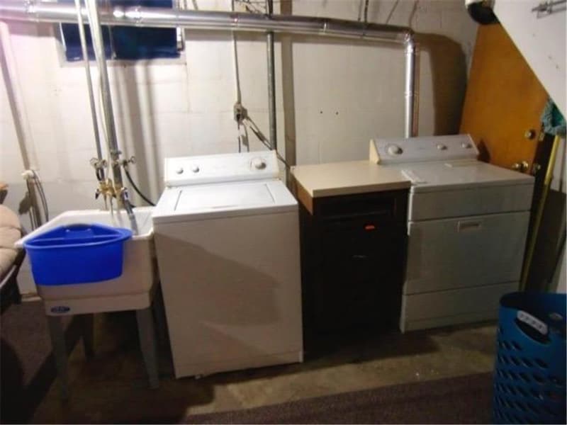 Building Photo - 4234 Cedar Ave S