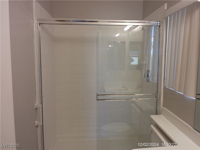 Building Photo - 7560 Mission Palm St