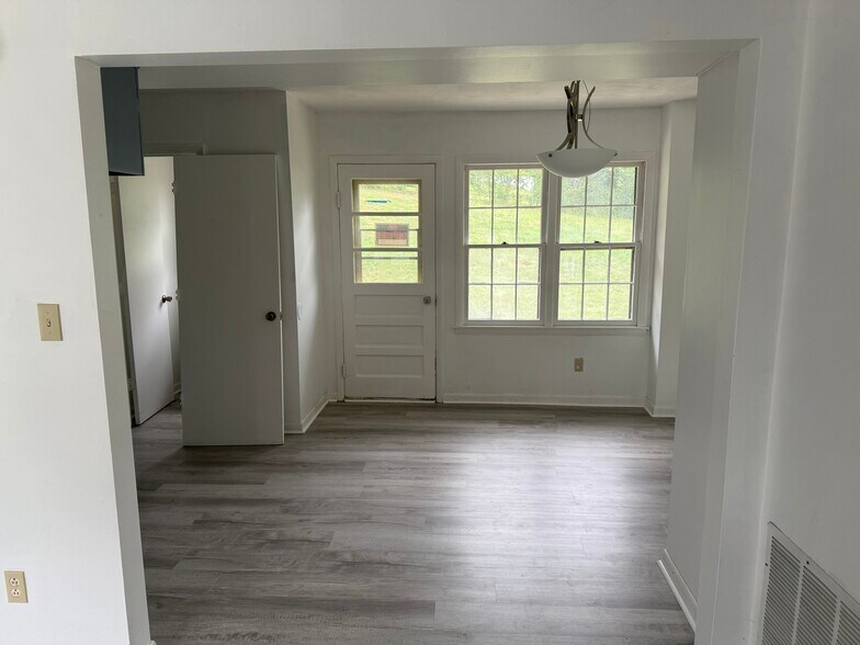 Dining Room - 430 N 20th St
