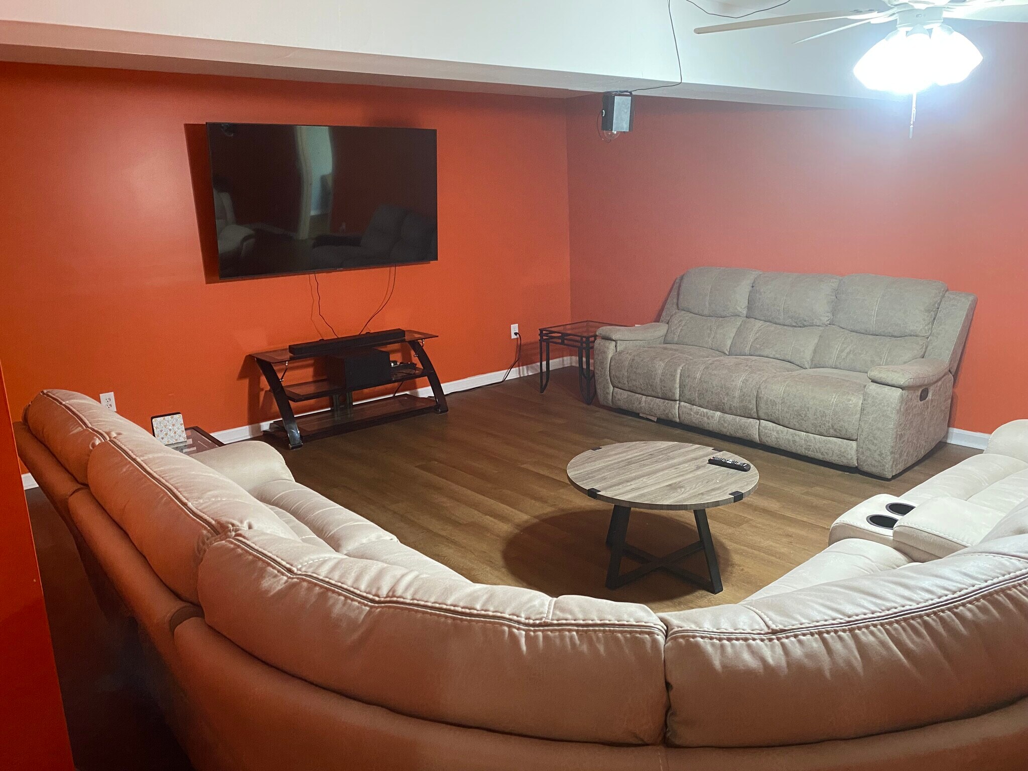 LIVING SPACE - 31 Ruland Dr