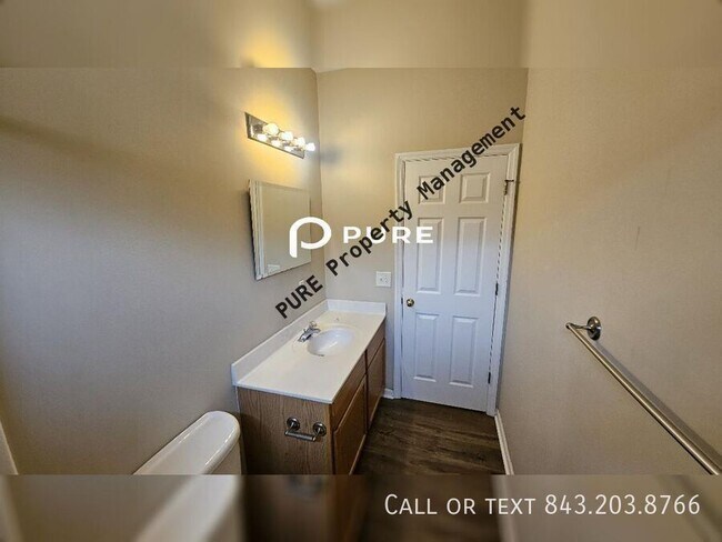 Building Photo - 227 Moon Dance Ln