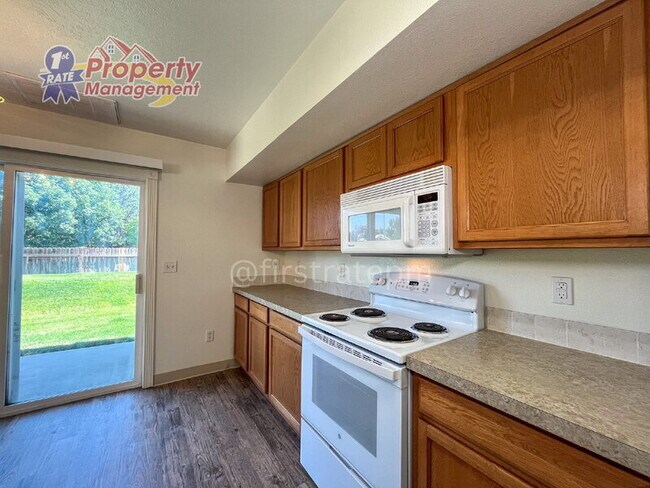 Building Photo - 5940 W Port Pl