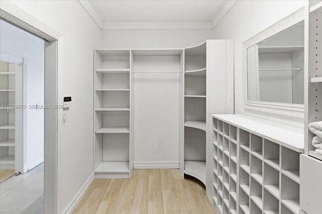 Building Photo - 1249 Biscaya Dr