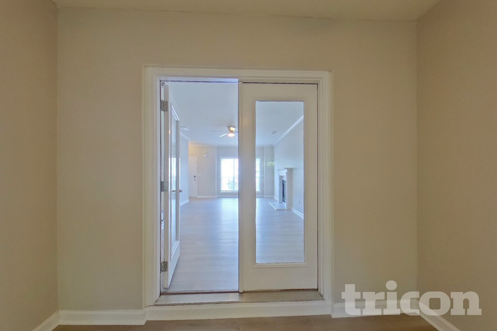 Building Photo - 12264 Crestwood Ct