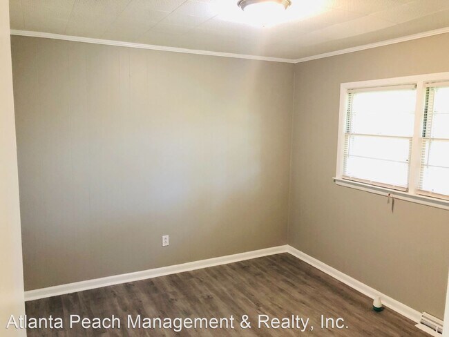 Building Photo - 2 br, 1 bath House - 987 Pine Street