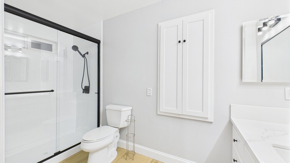 Guest House Bathroom - 29650 Kimberly Dr