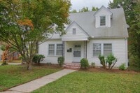 Building Photo - Charming 2 Bedroom Duplex in Lakewood!