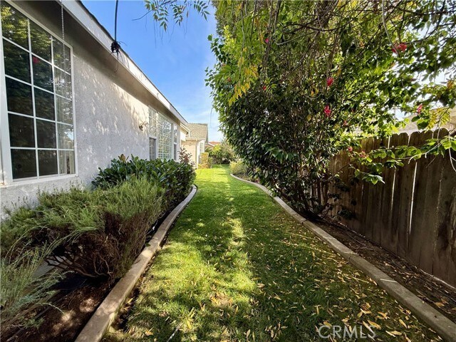 Building Photo - 1602 Jonathan Pl