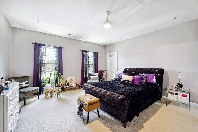 Building Photo - 910 Hall Station Dr