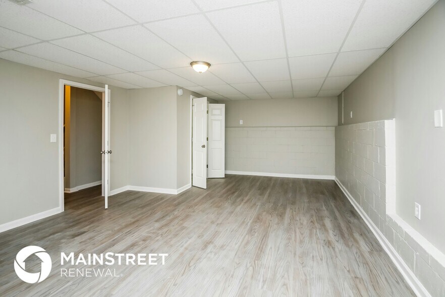 Building Photo - 2212 Cedar Creek Ln