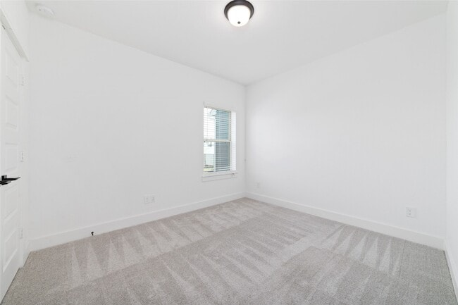 Building Photo - 10974 Swang Link Dr