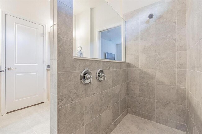 Building Photo - 8202 Olive Brook Dr