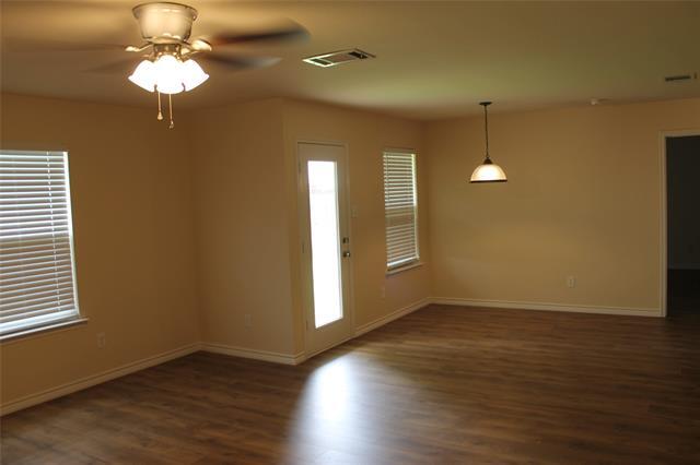 Building Photo - 2044 Lake Trail Dr