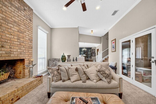 Building Photo - 3202 Tealwood Pl