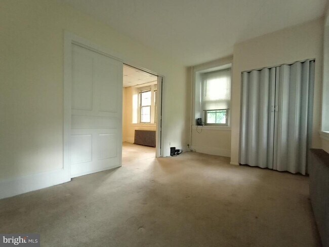 Building Photo - 1926 Hilltown Pike