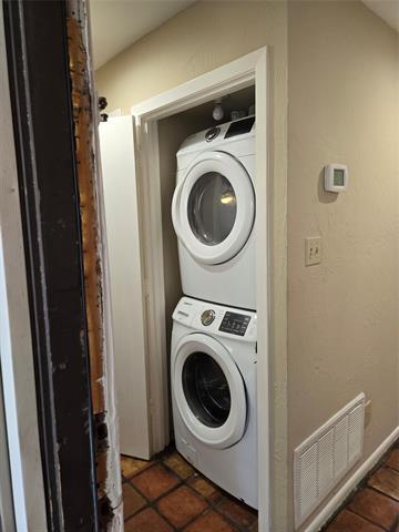 Building Photo - 428 Yacht Club Dr