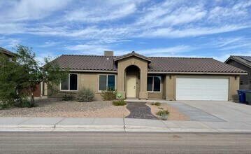 Building Photo - SOLAR 4 bedroom, 2 bath for Rent