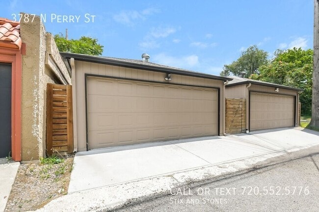 Building Photo - 3787 Perry St