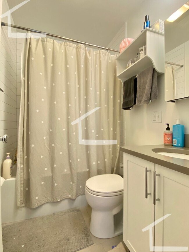 Building Photo - 89 Harvard St