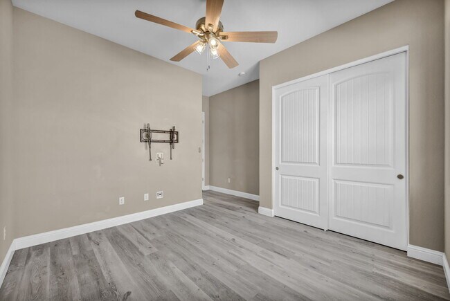 Building Photo - 9545 Hawkshead Rd